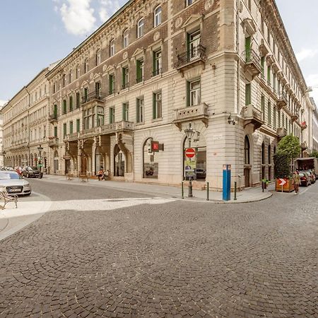 Ferienwohnung Experience City Nightlife From A Sleek Lavish Pad Budapest Exterior foto